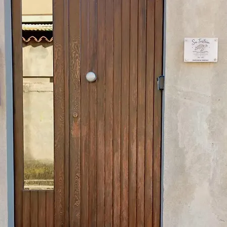 Pensionat Su Tostoiu Privato Càbras